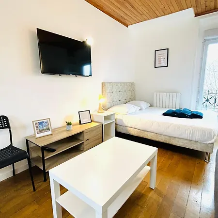 Porte De Saint Ouen Apartment *